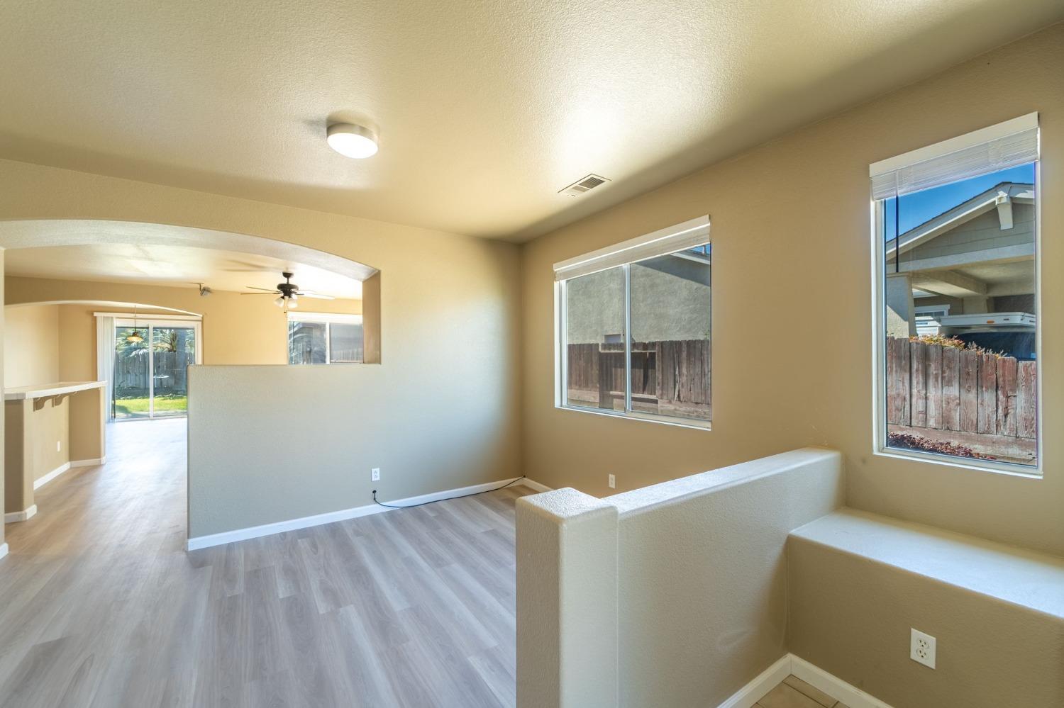 Detail Gallery Image 7 of 30 For 1535 Irvin Ct, Oakdale,  CA 95361 - 3 Beds | 2 Baths