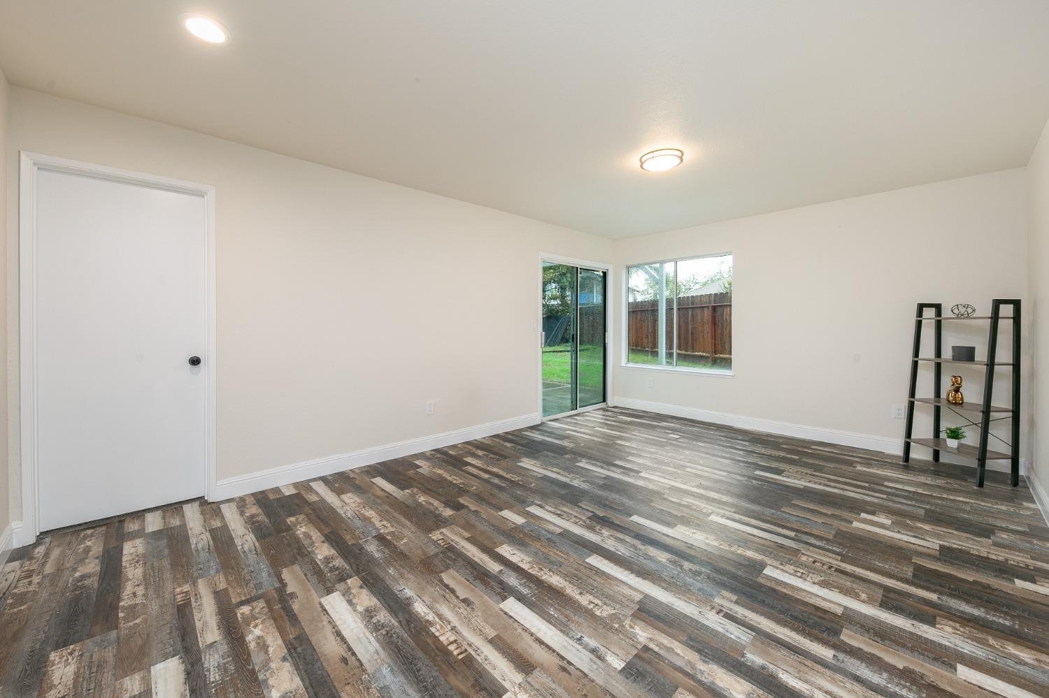 Detail Gallery Image 20 of 38 For 3518 Pottery Ct, Stockton,  CA 95206 - 4 Beds | 2/1 Baths