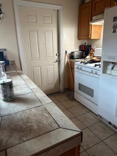 E Madill Street, Antioch, California image 3