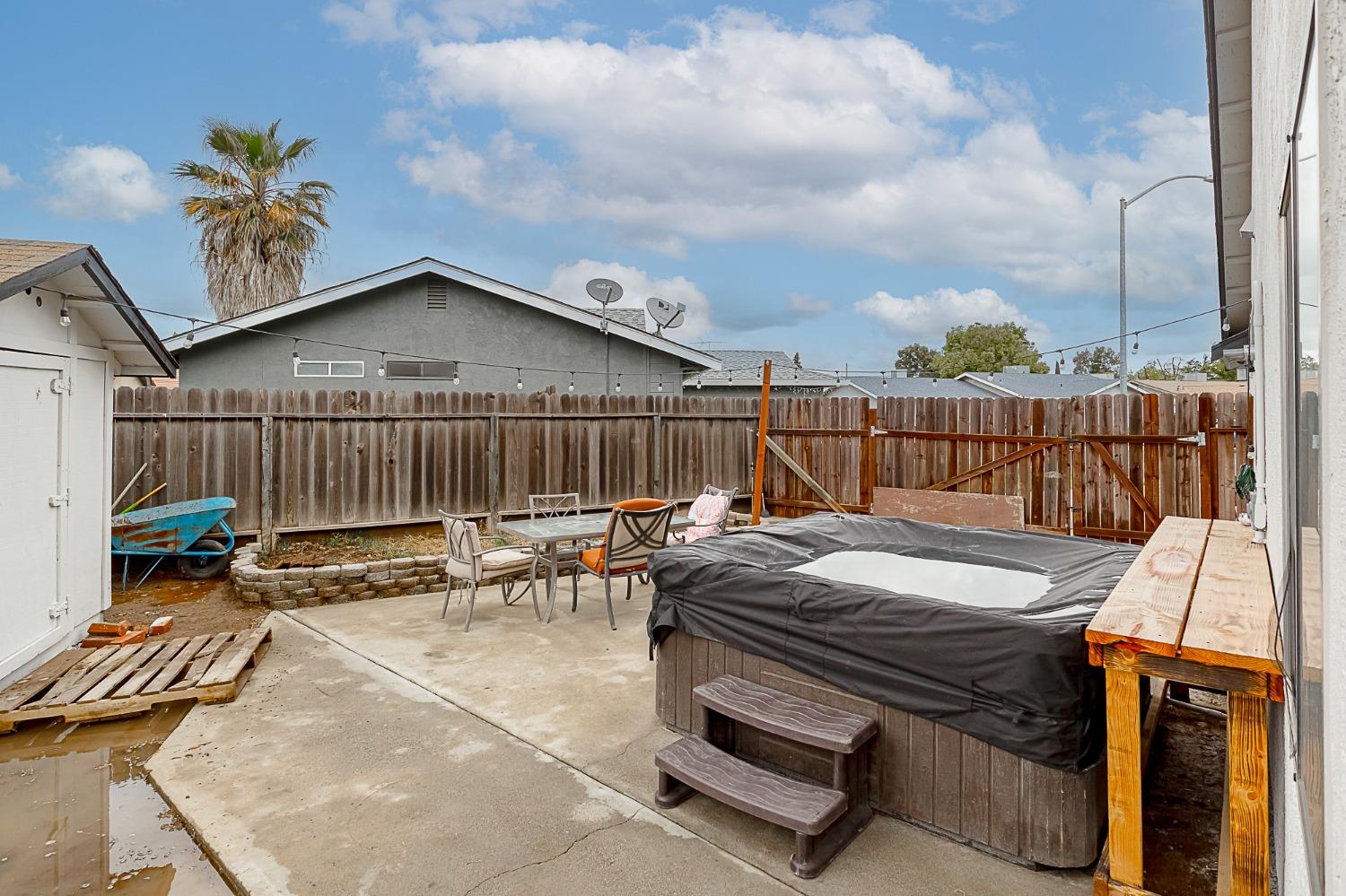 Detail Gallery Image 16 of 22 For 13302 Amy Ct, Waterford,  CA 95386 - 3 Beds | 2 Baths