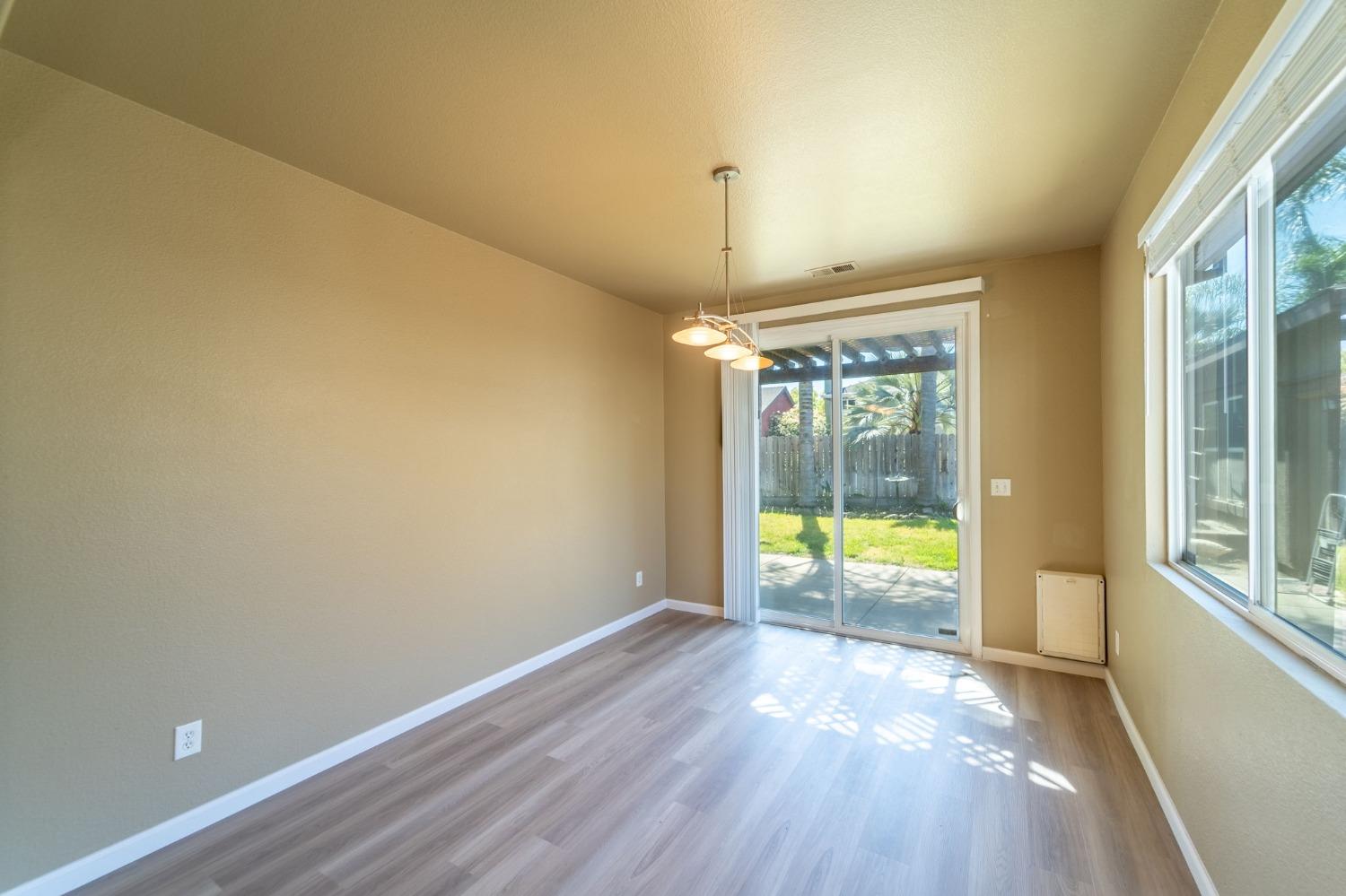 Detail Gallery Image 17 of 30 For 1535 Irvin Ct, Oakdale,  CA 95361 - 3 Beds | 2 Baths