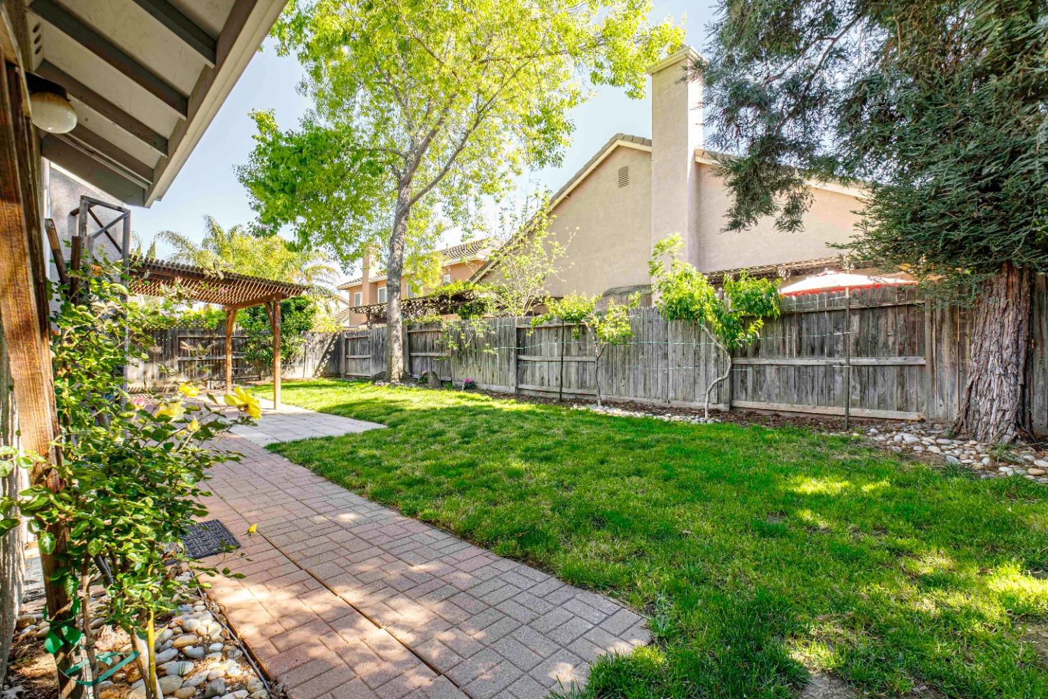 Detail Gallery Image 39 of 51 For 1620 Rose Garden Ct, Modesto,  CA 95356 - 4 Beds | 2/1 Baths