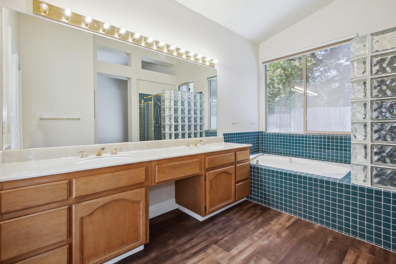 Detail Gallery Image 37 of 46 For 8727 Cooperston Way, Elk Grove,  CA 95624 - 4 Beds | 2/1 Baths
