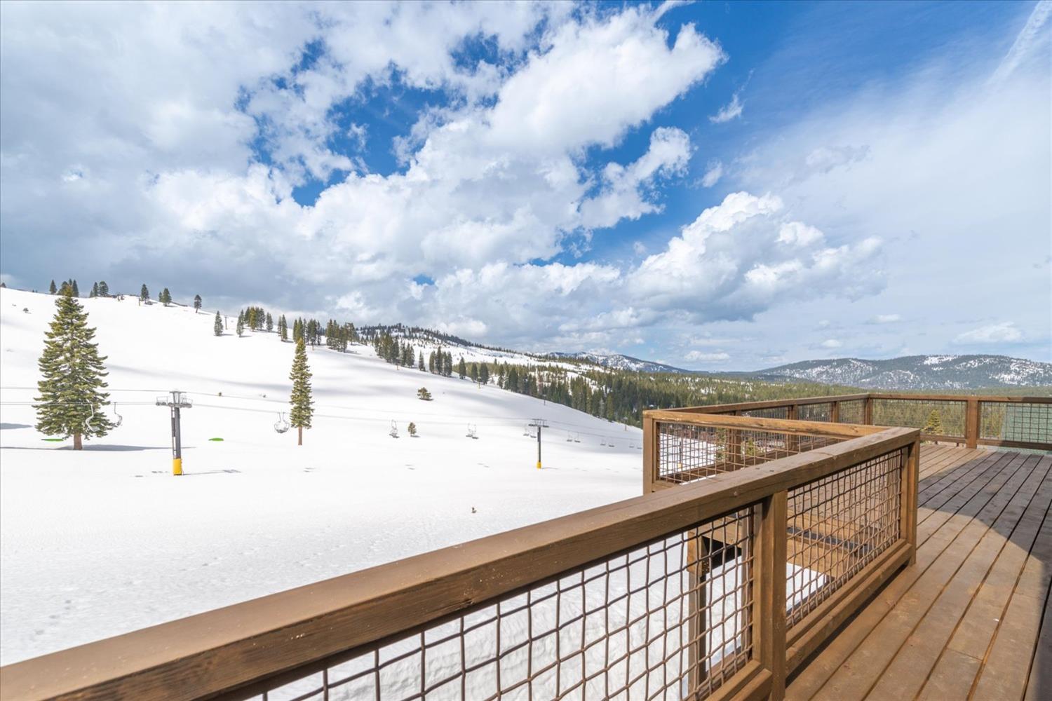 Detail Gallery Image 63 of 68 For 13701 Skislope Way, Truckee,  CA 96161 - 4 Beds | 4 Baths