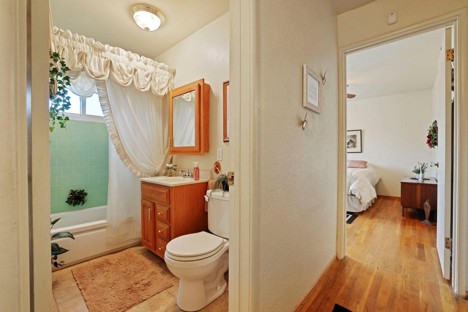 Detail Gallery Image 20 of 62 For 103 N Tulsa Ave, Stockton,  CA 95215 - 3 Beds | 1 Baths