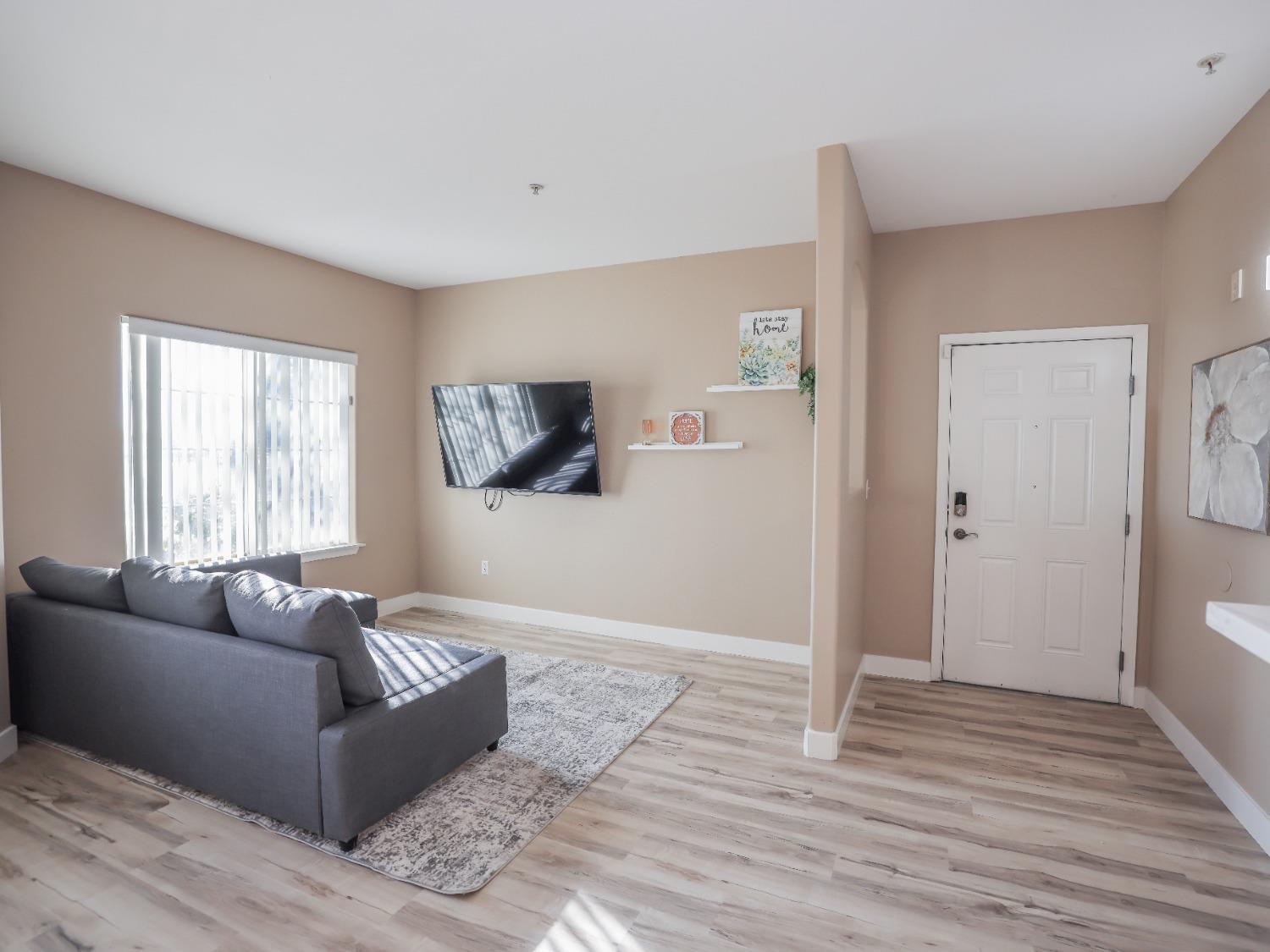 Detail Gallery Image 31 of 45 For 4200 E Commerce Way #113,  Sacramento,  CA 95834 - 1 Beds | 1 Baths
