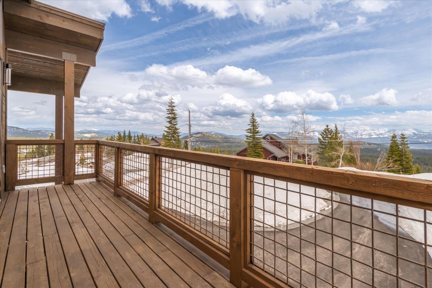 Detail Gallery Image 26 of 68 For 13701 Skislope Way, Truckee,  CA 96161 - 4 Beds | 4 Baths
