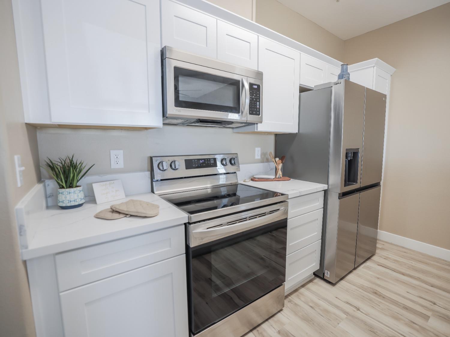 Detail Gallery Image 23 of 45 For 4200 E Commerce Way #113,  Sacramento,  CA 95834 - 1 Beds | 1 Baths