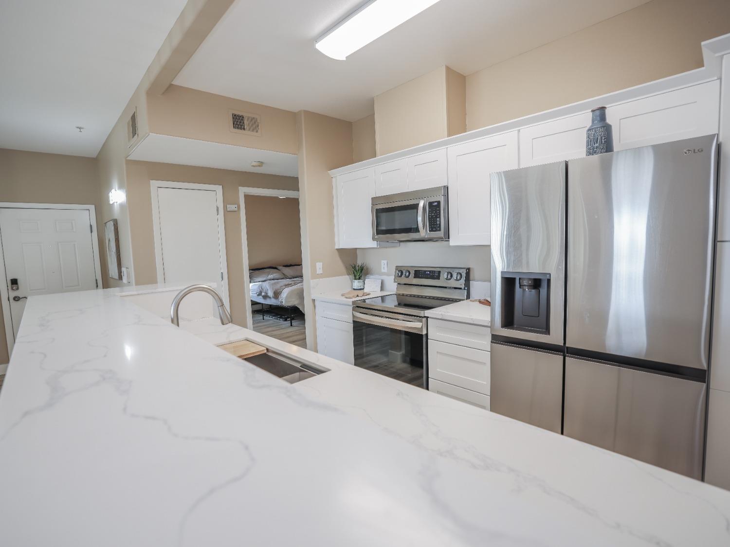 Detail Gallery Image 9 of 45 For 4200 E Commerce Way #113,  Sacramento,  CA 95834 - 1 Beds | 1 Baths