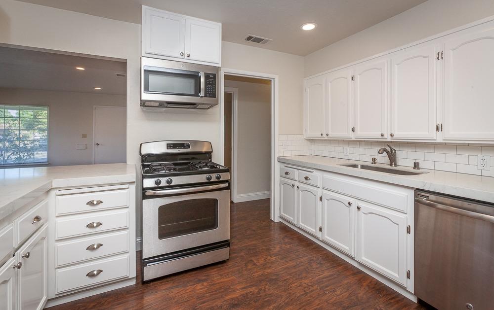 Detail Gallery Image 23 of 57 For 190 W Barrymore St, Stockton,  CA 95204 - 4 Beds | 2 Baths