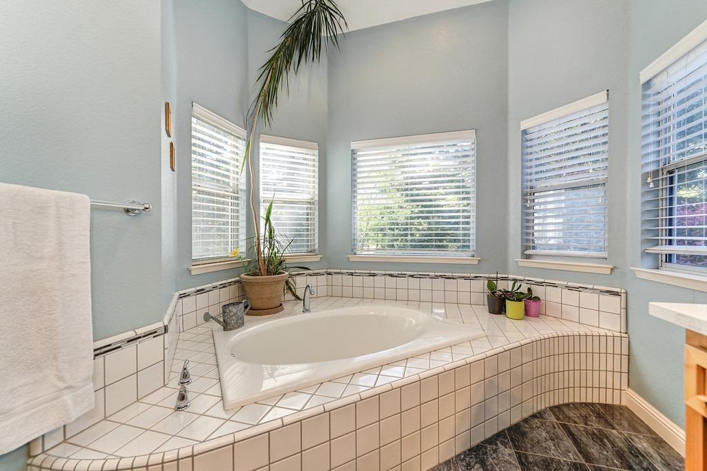 Detail Gallery Image 57 of 82 For 3951 Rawhide Rd, Rocklin,  CA 95677 - 4 Beds | 3/1 Baths