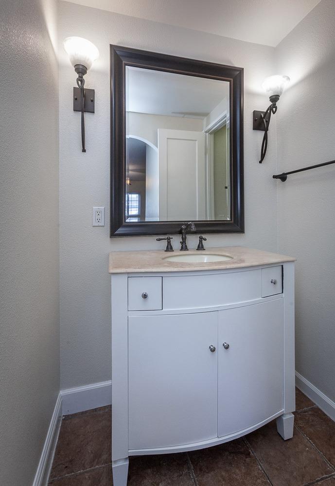 Detail Gallery Image 31 of 57 For 190 W Barrymore St, Stockton,  CA 95204 - 4 Beds | 2 Baths