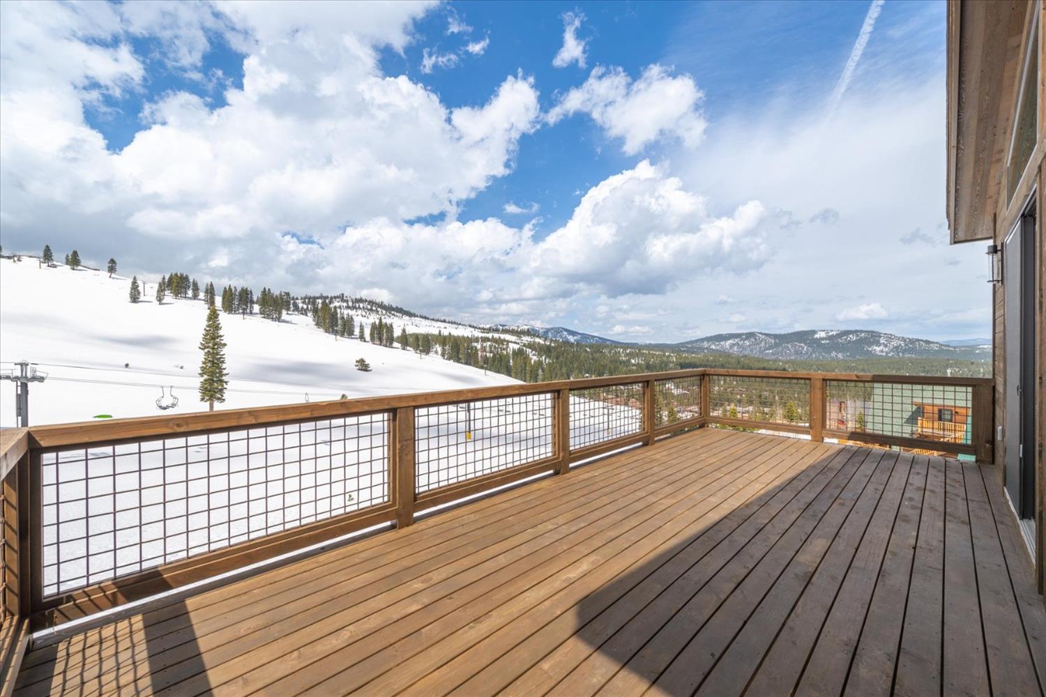 Detail Gallery Image 61 of 68 For 13701 Skislope Way, Truckee,  CA 96161 - 4 Beds | 4 Baths
