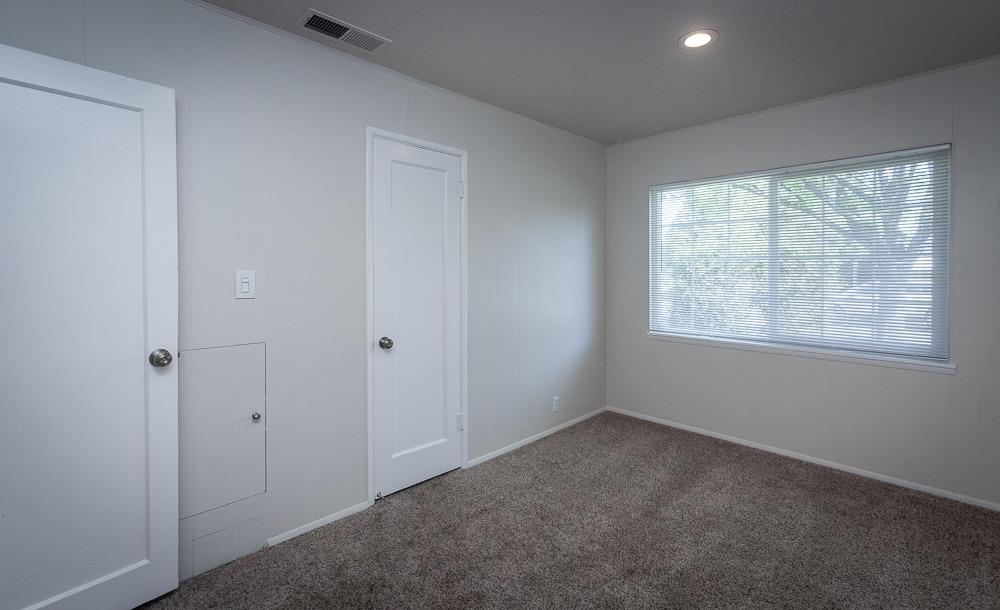 Detail Gallery Image 44 of 57 For 190 W Barrymore St, Stockton,  CA 95204 - 4 Beds | 2 Baths