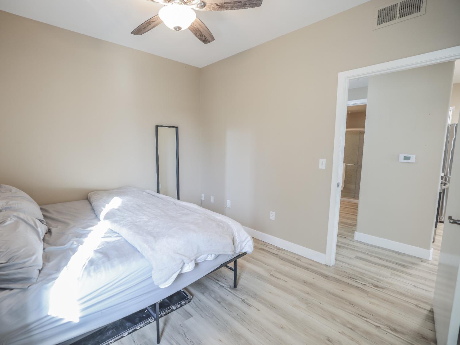 Detail Gallery Image 16 of 45 For 4200 E Commerce Way #113,  Sacramento,  CA 95834 - 1 Beds | 1 Baths