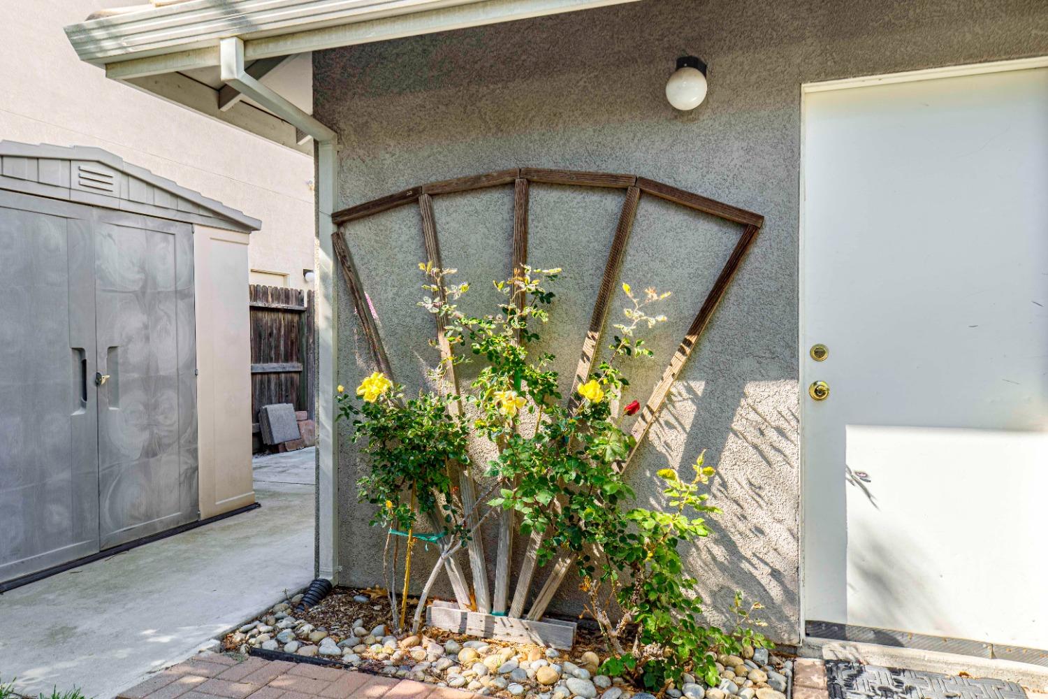 Detail Gallery Image 40 of 51 For 1620 Rose Garden Ct, Modesto,  CA 95356 - 4 Beds | 2/1 Baths