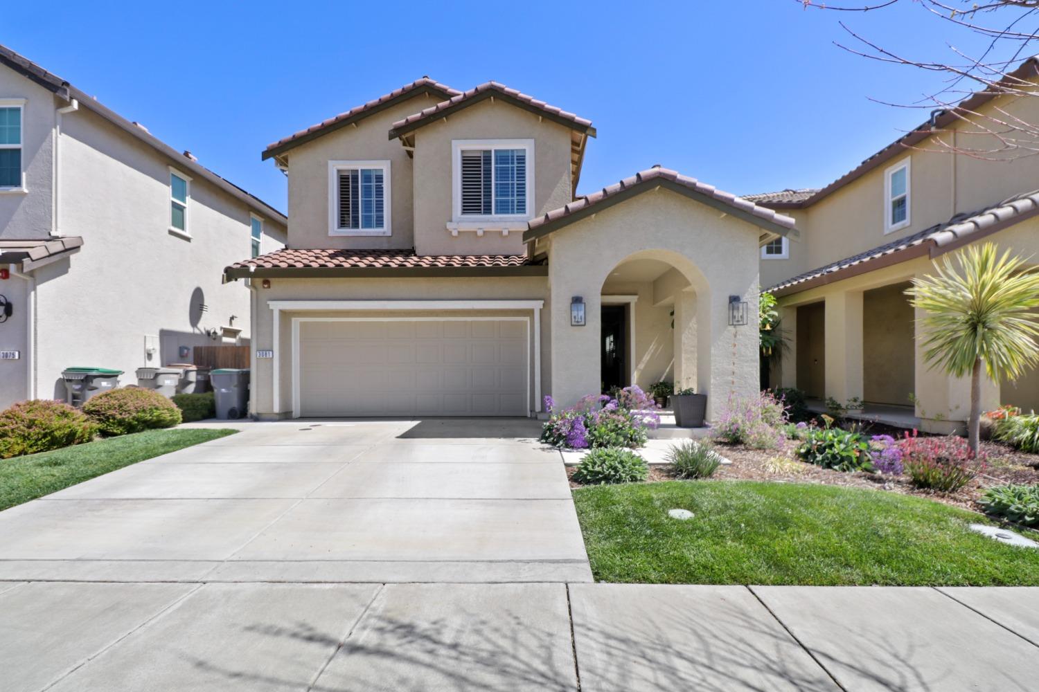 Photo of 3081 Mojave Dr in West Sacramento, CA