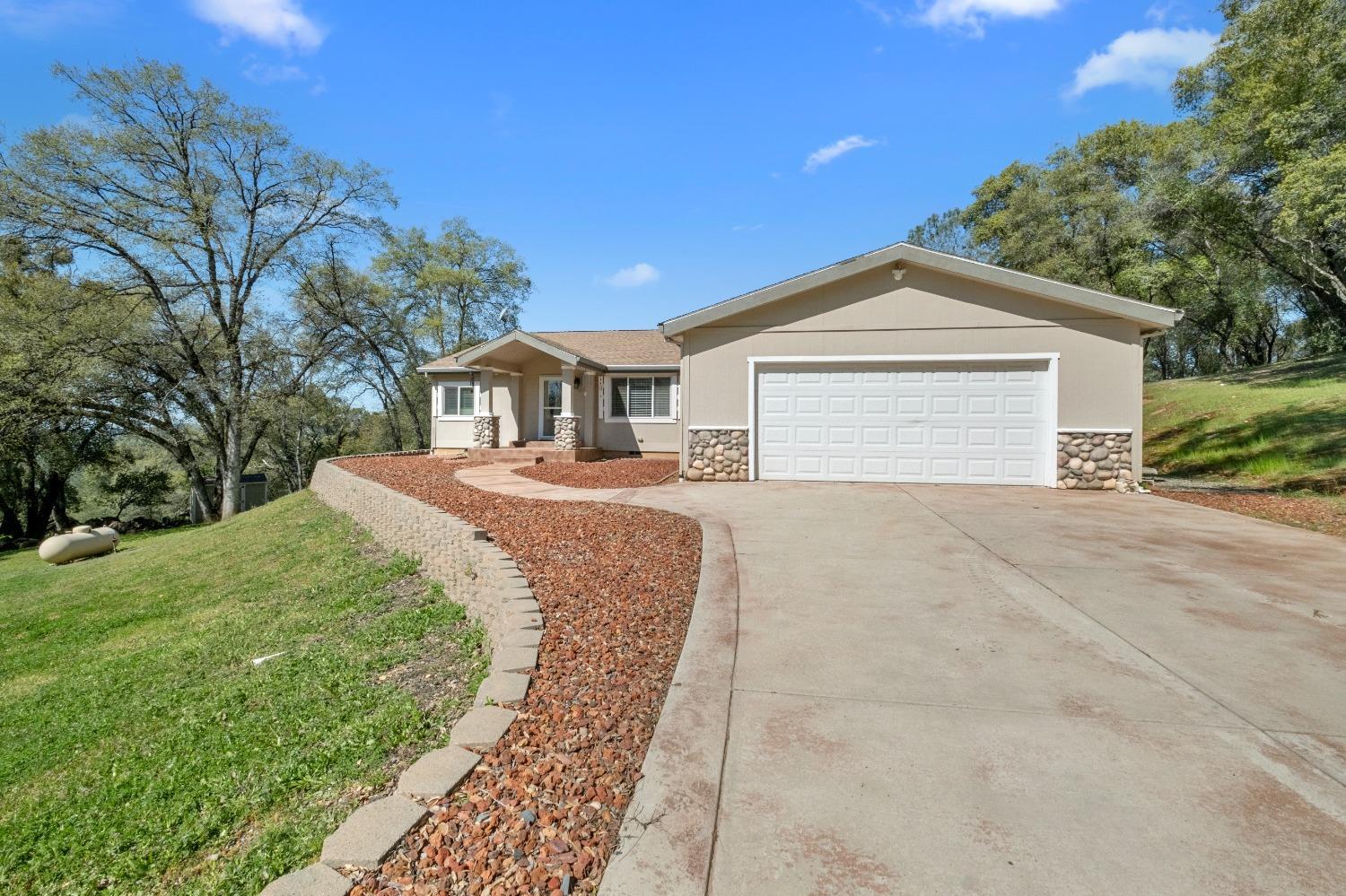 Detail Gallery Image 1 of 74 For 6107 Mobile Manor Rd, Placerville,  CA 95667 - 3 Beds | 2 Baths