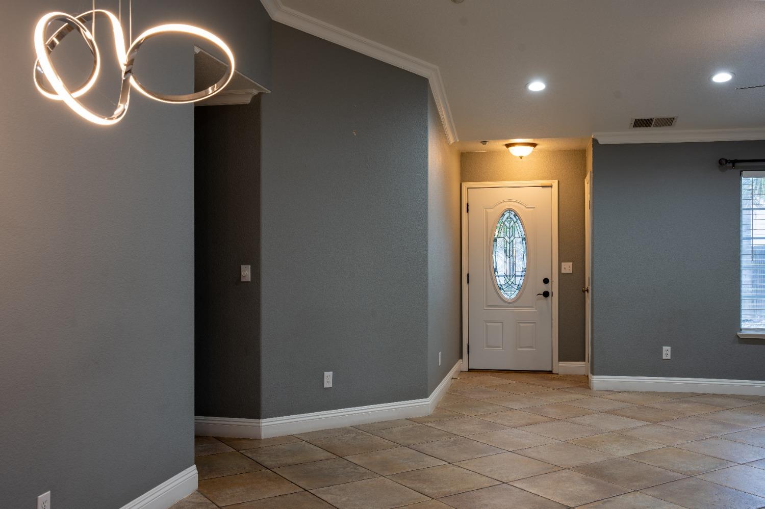 Detail Gallery Image 8 of 47 For 306 B St, Woodland,  CA 95776 - 3 Beds | 2 Baths