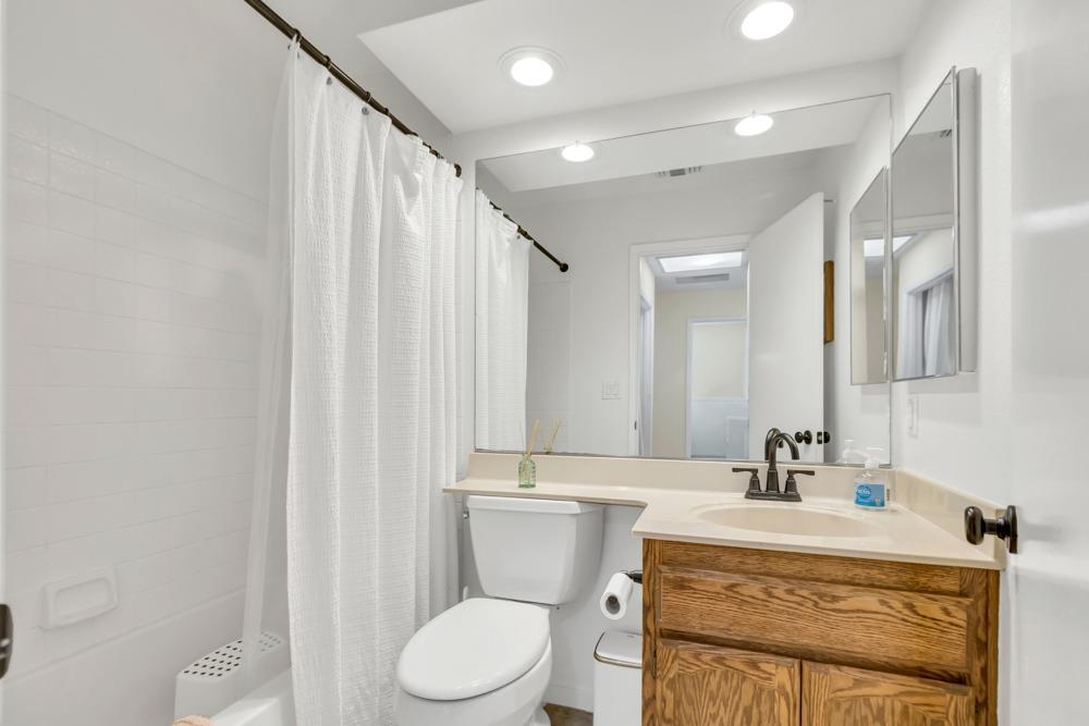 Detail Gallery Image 12 of 55 For 8198 Westray Dr, Sacramento,  CA 95829 - 3 Beds | 2 Baths