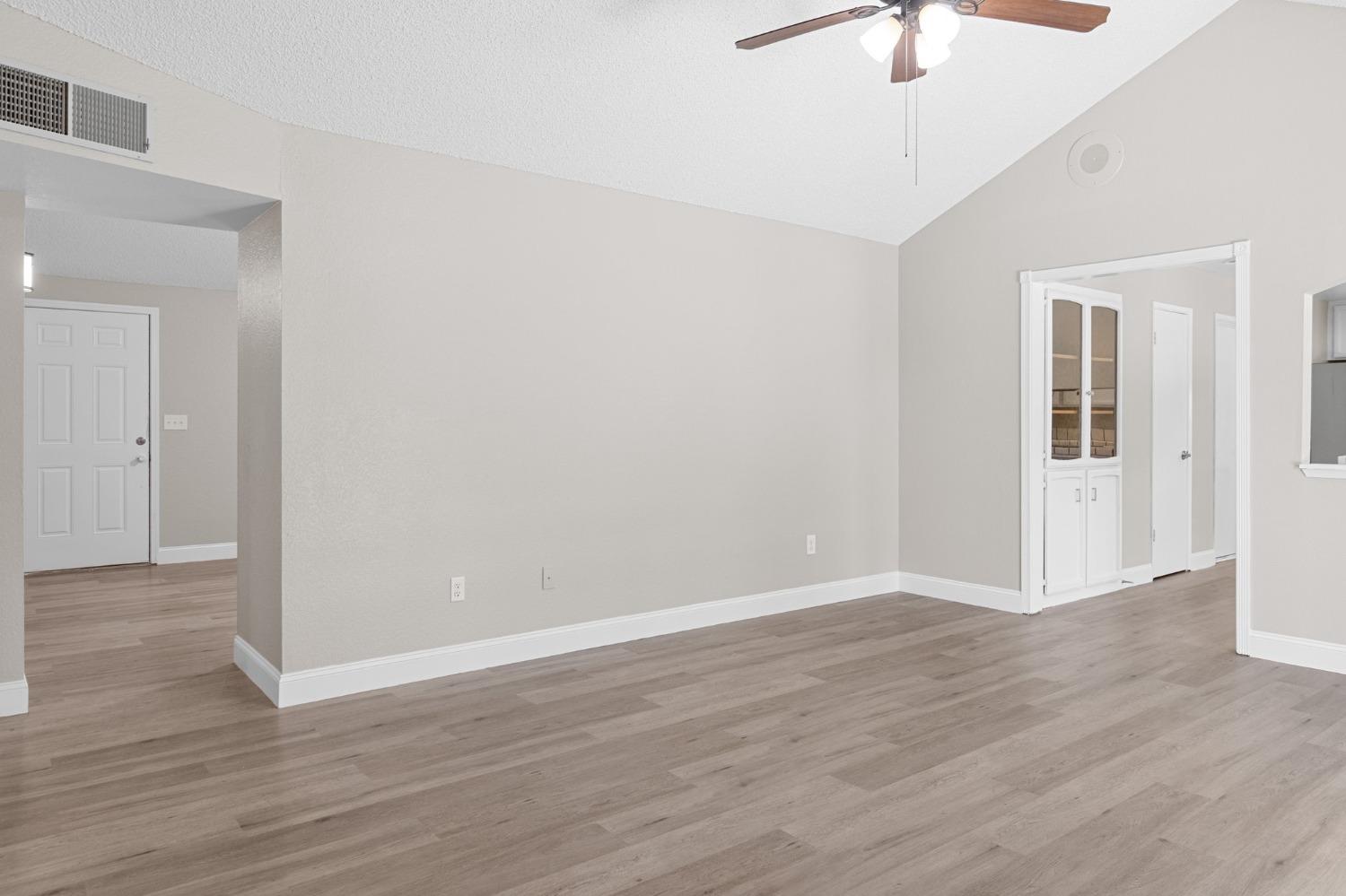 Detail Gallery Image 10 of 27 For 3130 Mckinley Pl, Turlock,  CA 95382 - 3 Beds | 2 Baths