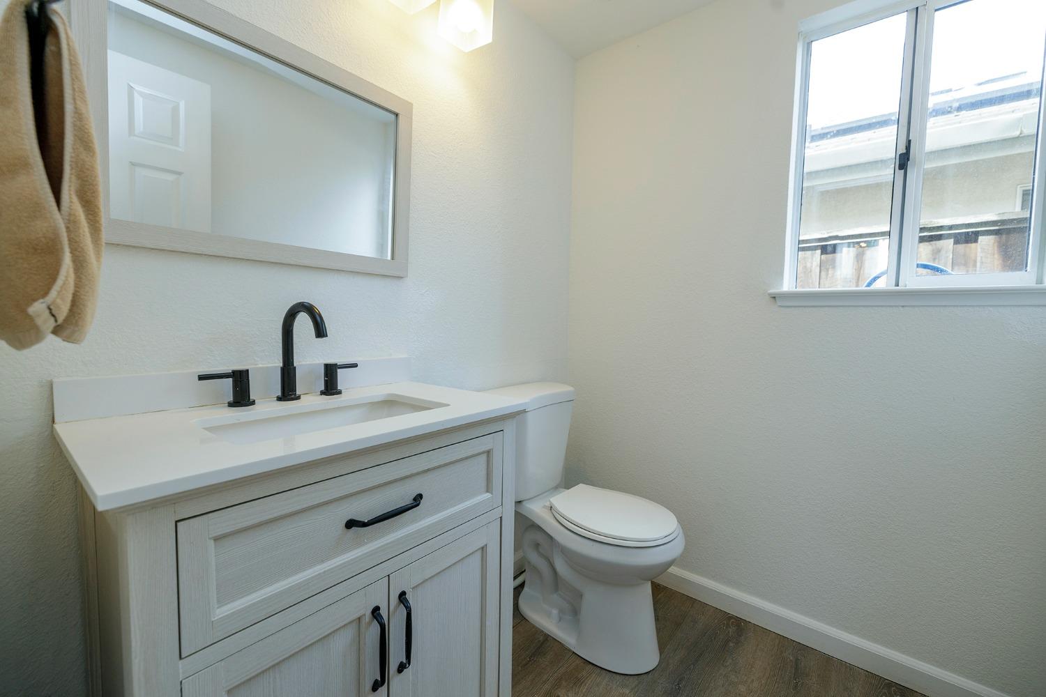 Detail Gallery Image 21 of 35 For 1498 Monterey Ct, Tracy,  CA 95376 - 3 Beds | 2/1 Baths