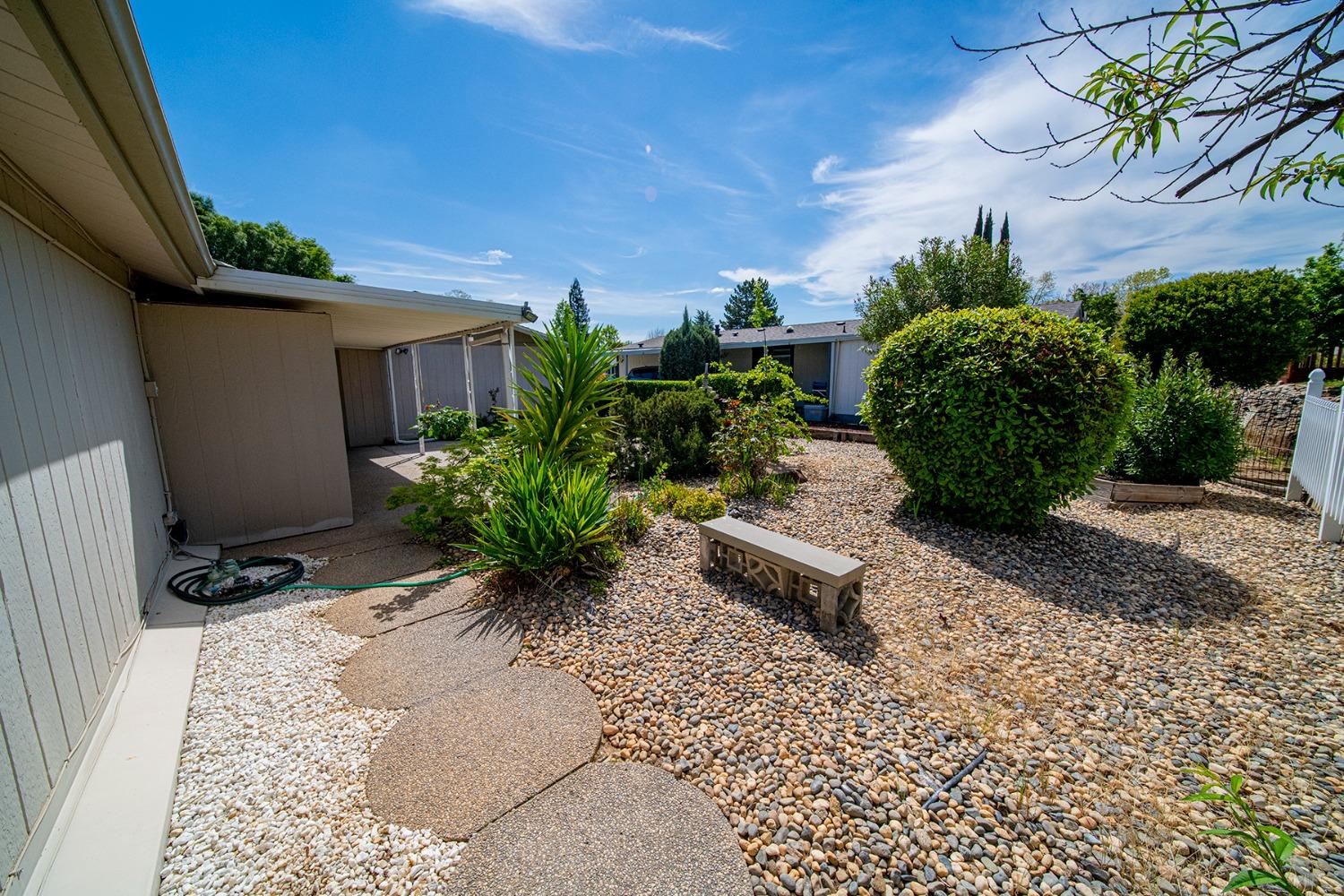 Detail Gallery Image 5 of 28 For 6847 Tandy Ln, Citrus Heights,  CA 95621 - 2 Beds | 2 Baths