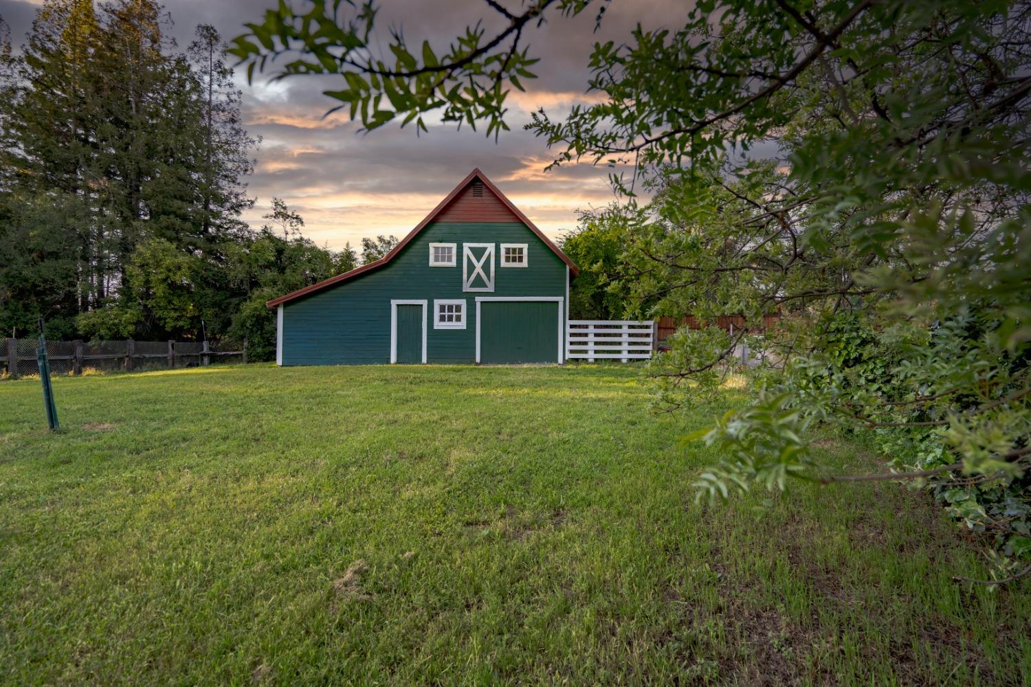 Fair Oaks Boulevard, Fair Oaks, CA, 95628-6908