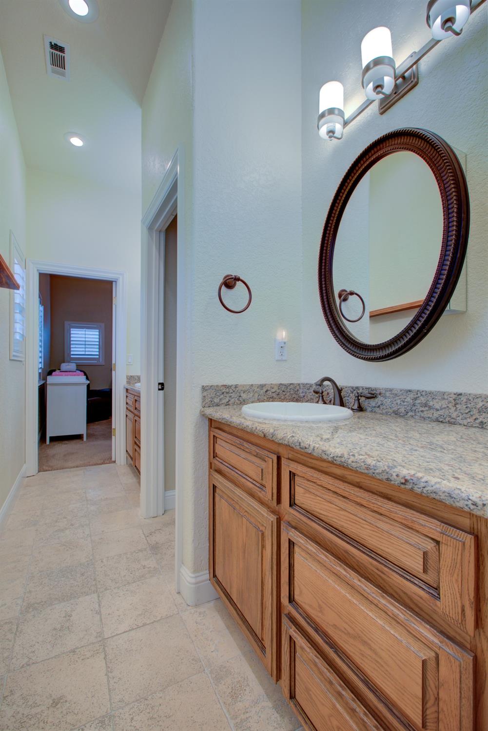 Detail Gallery Image 26 of 80 For 2020 Kendall Ave, Modesto,  CA 95355 - 5 Beds | 4/1 Baths