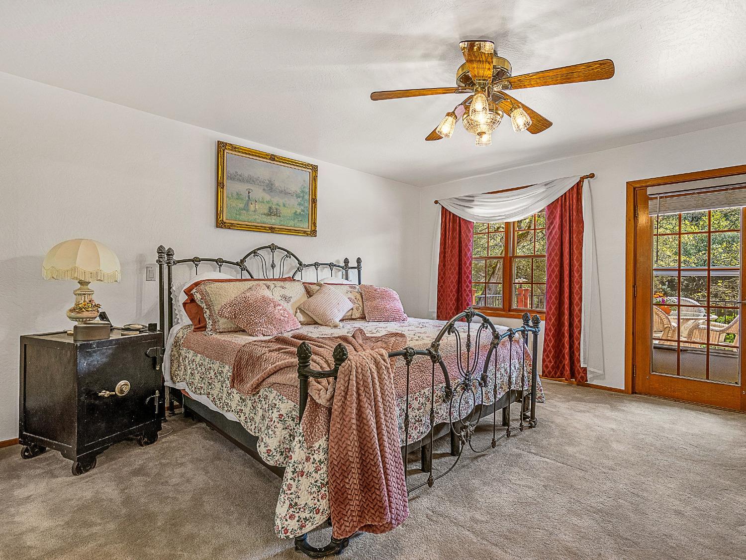 Detail Gallery Image 12 of 40 For 3321 Magic Morgan Trl, Cool,  CA 95614 - 3 Beds | 2/1 Baths