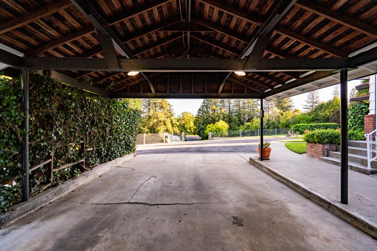 Fair Oaks Boulevard, Fair Oaks, CA, 95628-6908