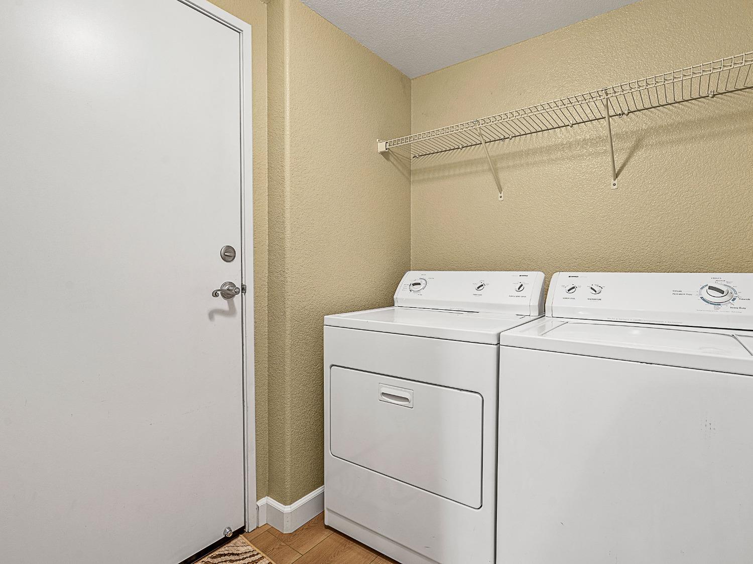 Detail Gallery Image 42 of 45 For 203 Picasso Way, Folsom,  CA 95630 - 2 Beds | 2/1 Baths