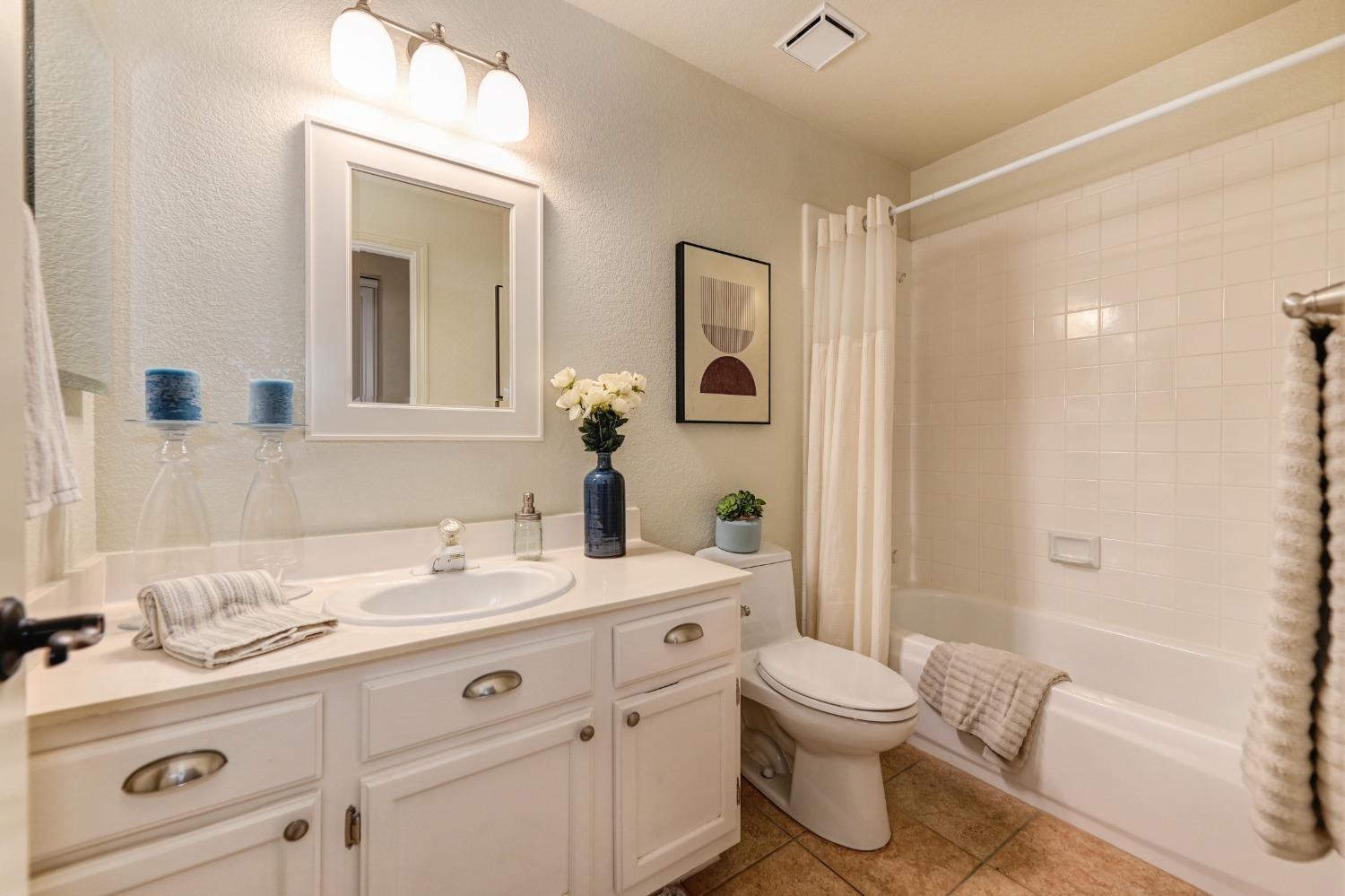 Detail Gallery Image 28 of 43 For 2613 Swindon Ct, Rocklin,  CA 95765 - 2 Beds | 2 Baths