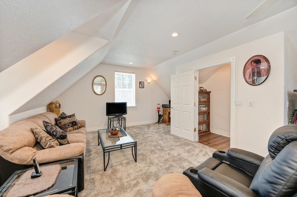 Detail Gallery Image 66 of 94 For 3956 Bellwood Dr, Camino,  CA 95709 - 3 Beds | 2/1 Baths