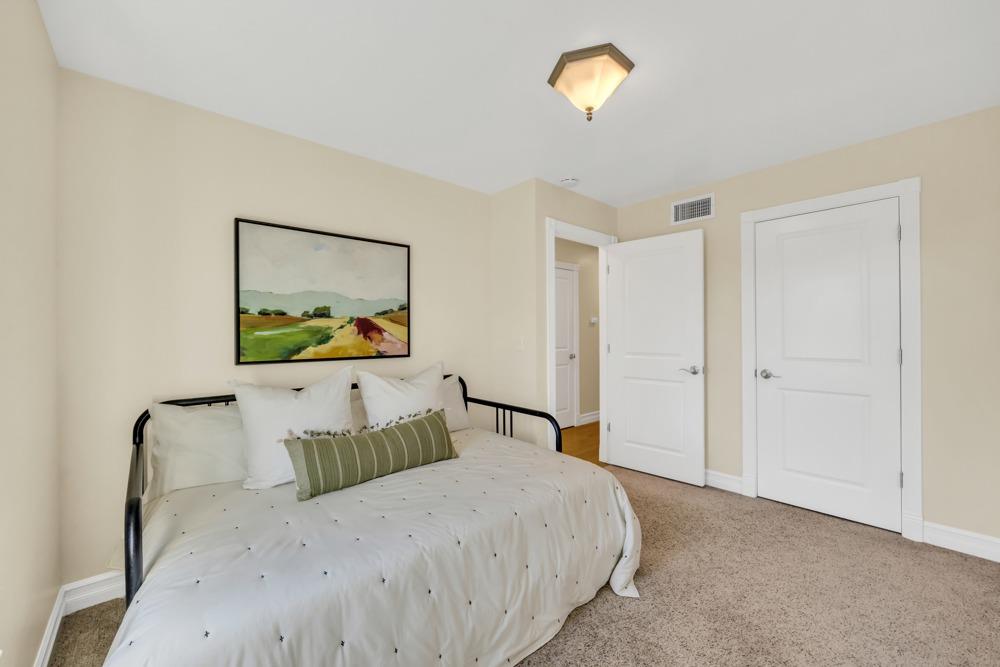 Detail Gallery Image 30 of 60 For 3226 T St, Sacramento,  CA 95816 - 3 Beds | 2/1 Baths