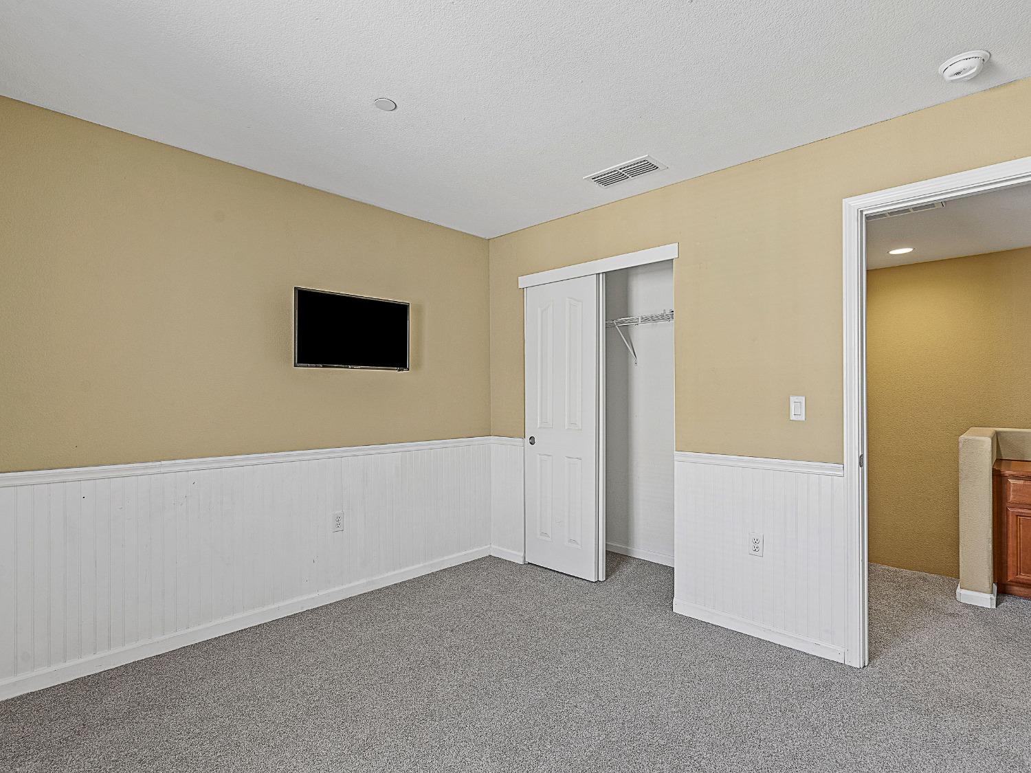 Detail Gallery Image 34 of 45 For 203 Picasso Way, Folsom,  CA 95630 - 2 Beds | 2/1 Baths