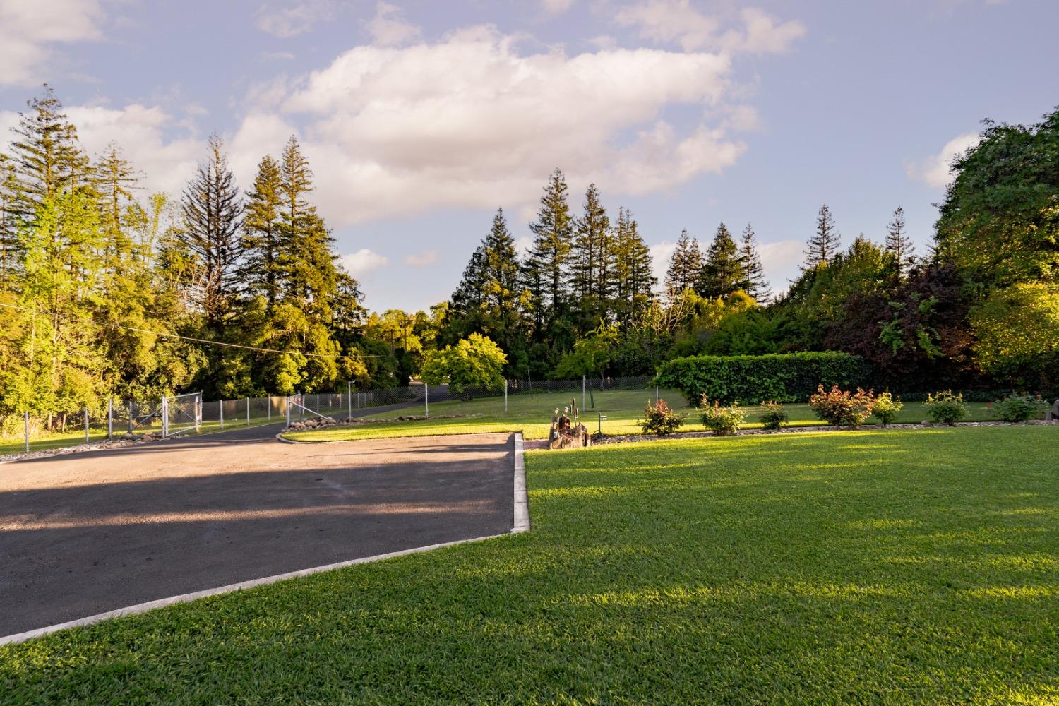 Fair Oaks Boulevard, Fair Oaks, CA, 95628-6908
