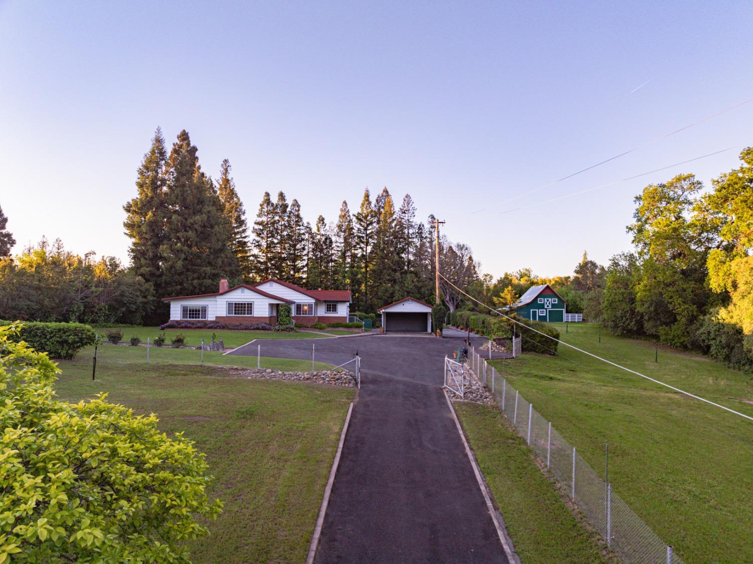 Fair Oaks Boulevard, Fair Oaks, CA, 95628-6908