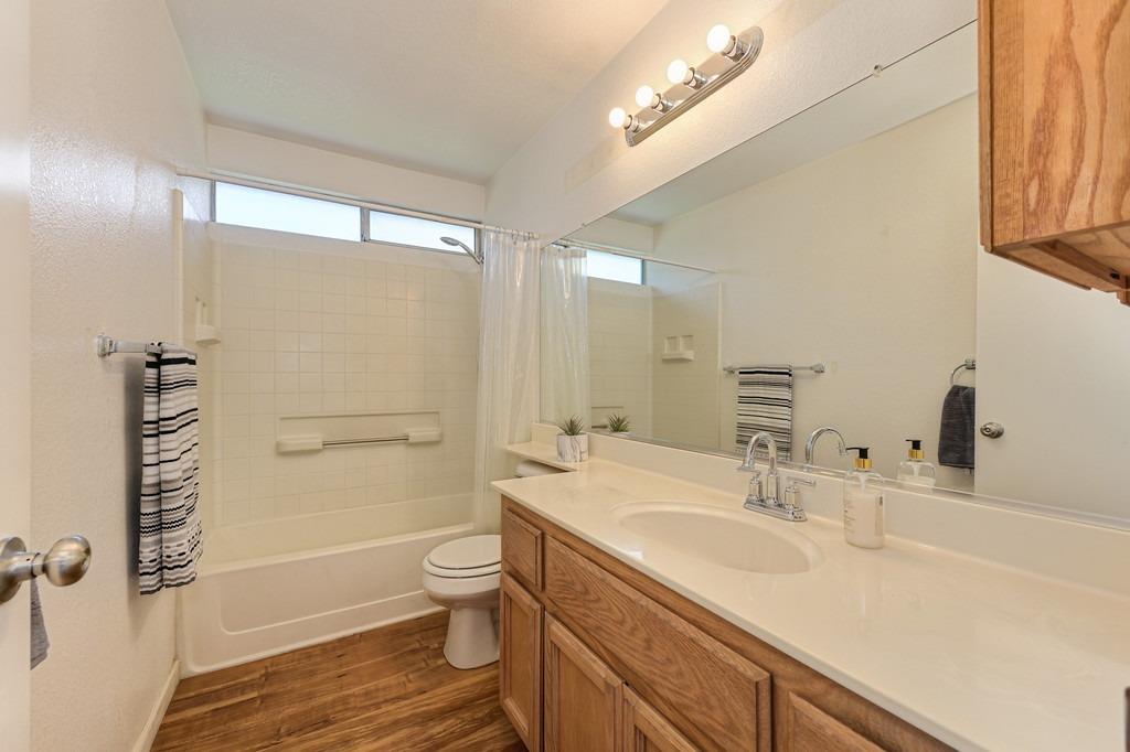 Detail Gallery Image 16 of 30 For 8520 Travary Way, Antelope,  CA 95843 - 3 Beds | 2 Baths
