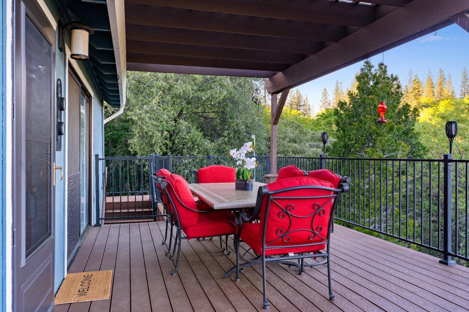 Detail Gallery Image 9 of 51 For 16643 Aileen Way, Grass Valley,  CA 95949 - 3 Beds | 2 Baths