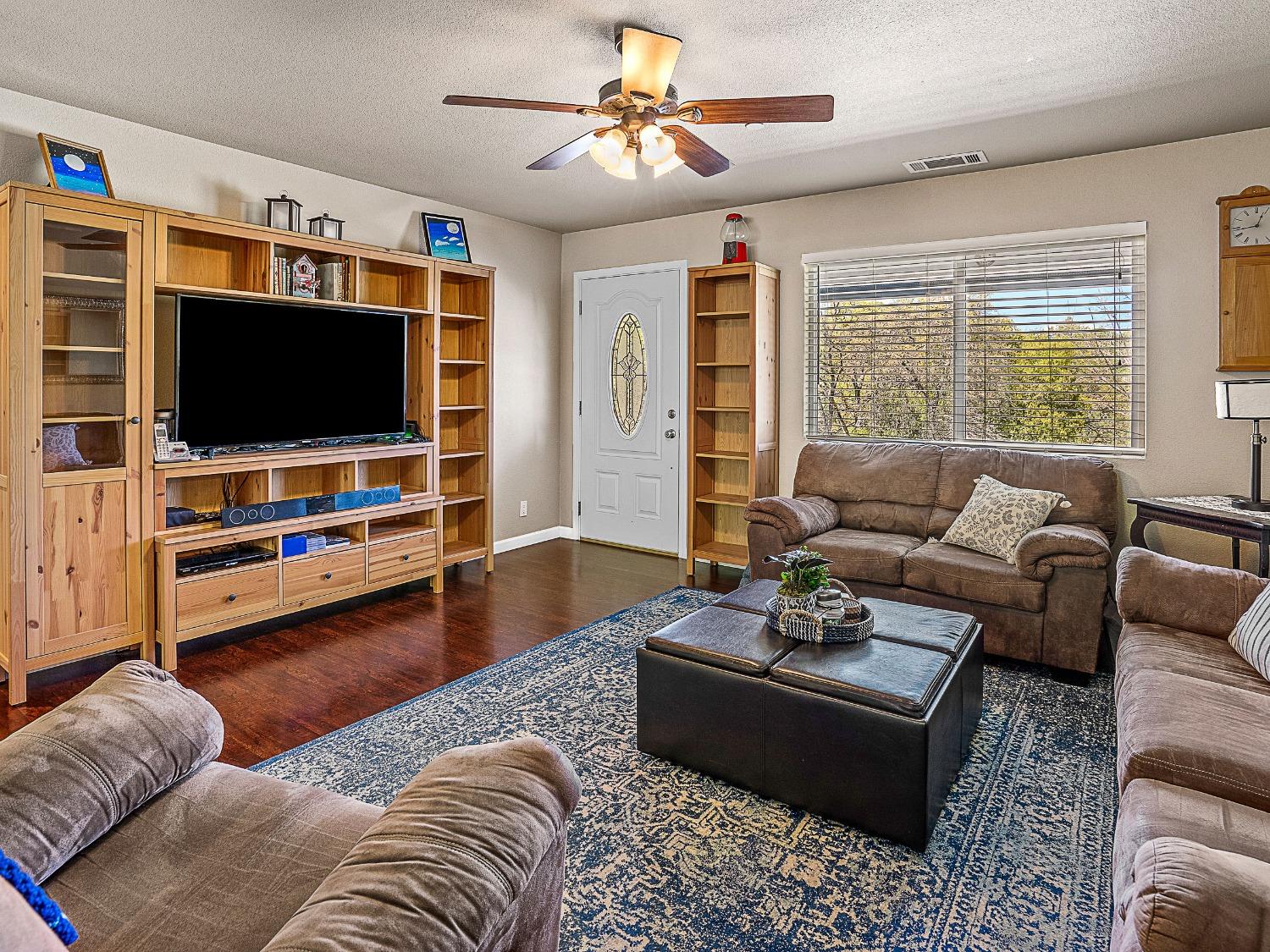 Detail Gallery Image 33 of 40 For 3321 Magic Morgan Trl, Cool,  CA 95614 - 3 Beds | 2/1 Baths