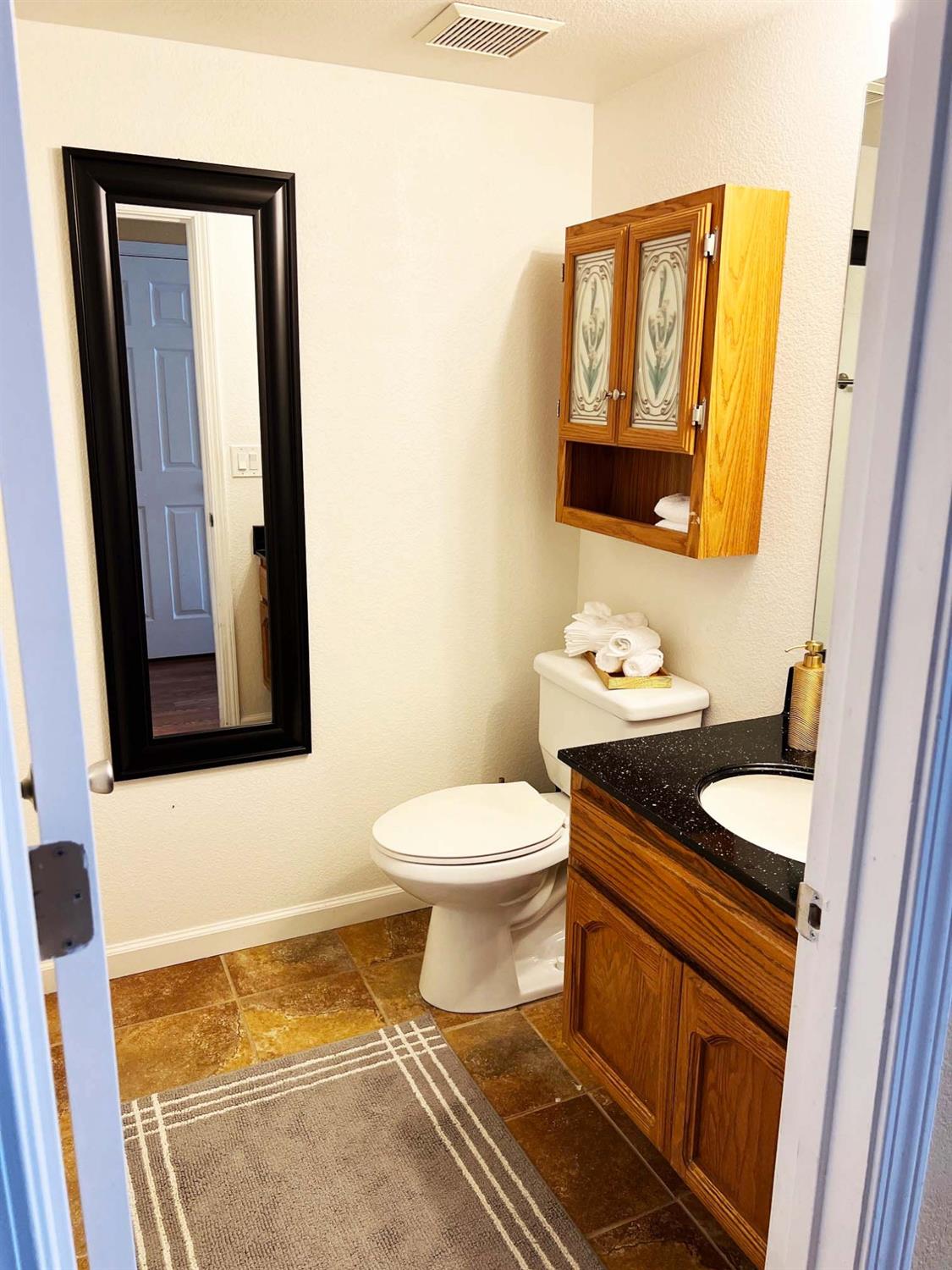 Detail Gallery Image 20 of 40 For 3774 Pine Hollow Way, Antelope,  CA 95843 - 4 Beds | 2/1 Baths
