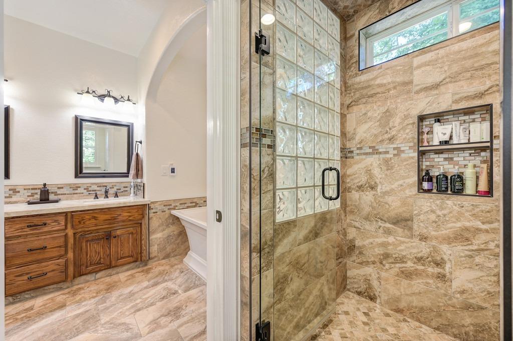 Detail Gallery Image 45 of 94 For 3956 Bellwood Dr, Camino,  CA 95709 - 3 Beds | 2/1 Baths