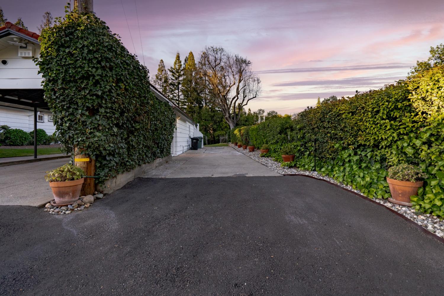 Fair Oaks Boulevard, Fair Oaks, CA, 95628-6908