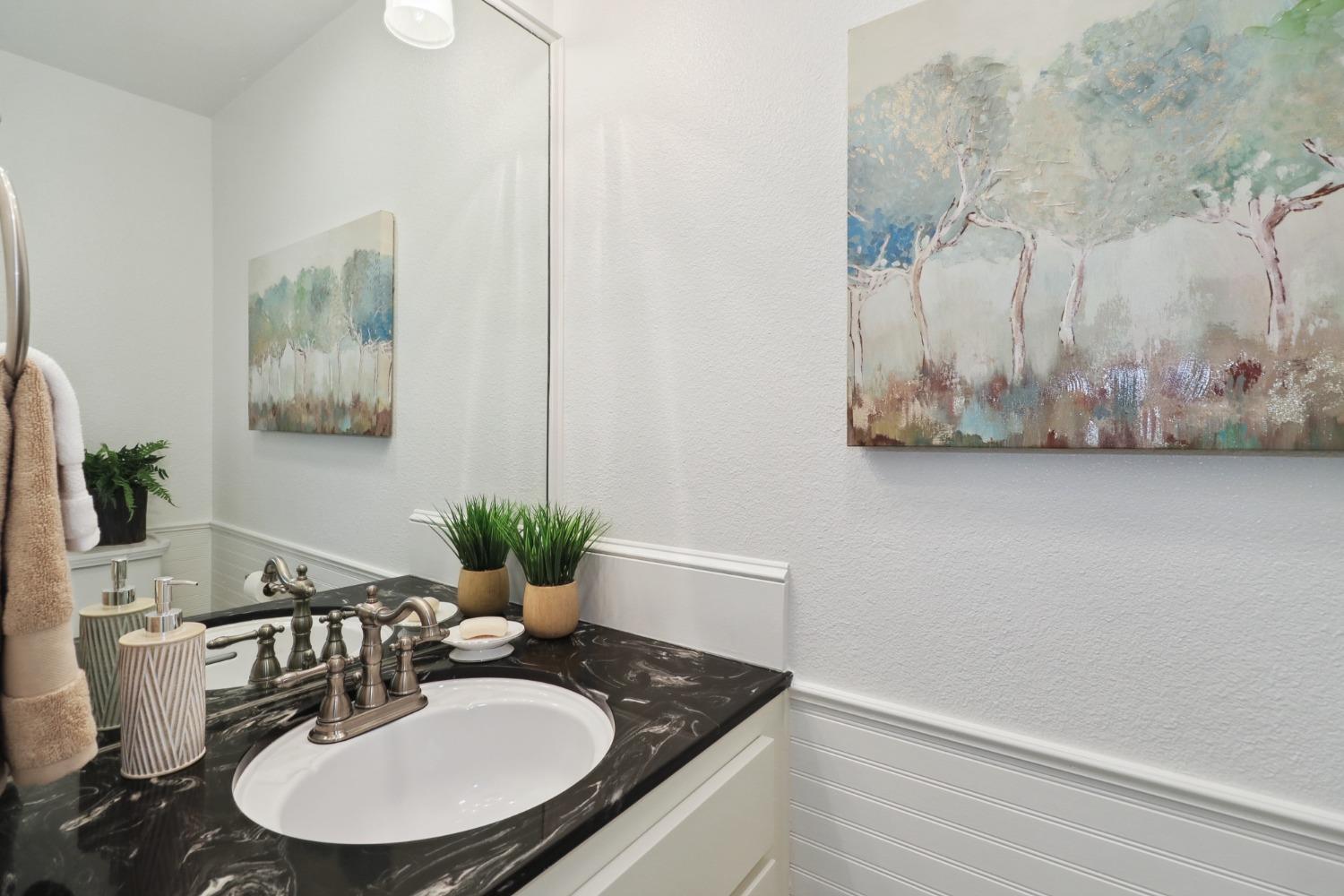 Detail Gallery Image 32 of 43 For 606 Hartnell Pl, Sacramento,  CA 95825 - 3 Beds | 2/1 Baths