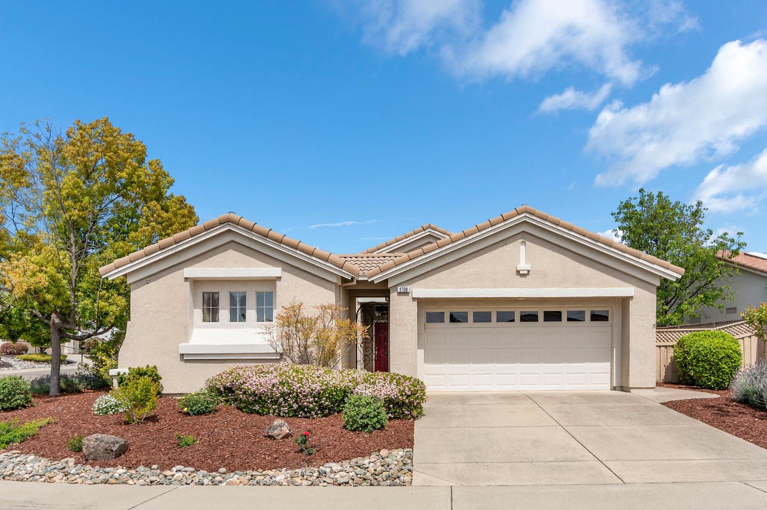Photo of 1700 Starview Ln in Lincoln, CA