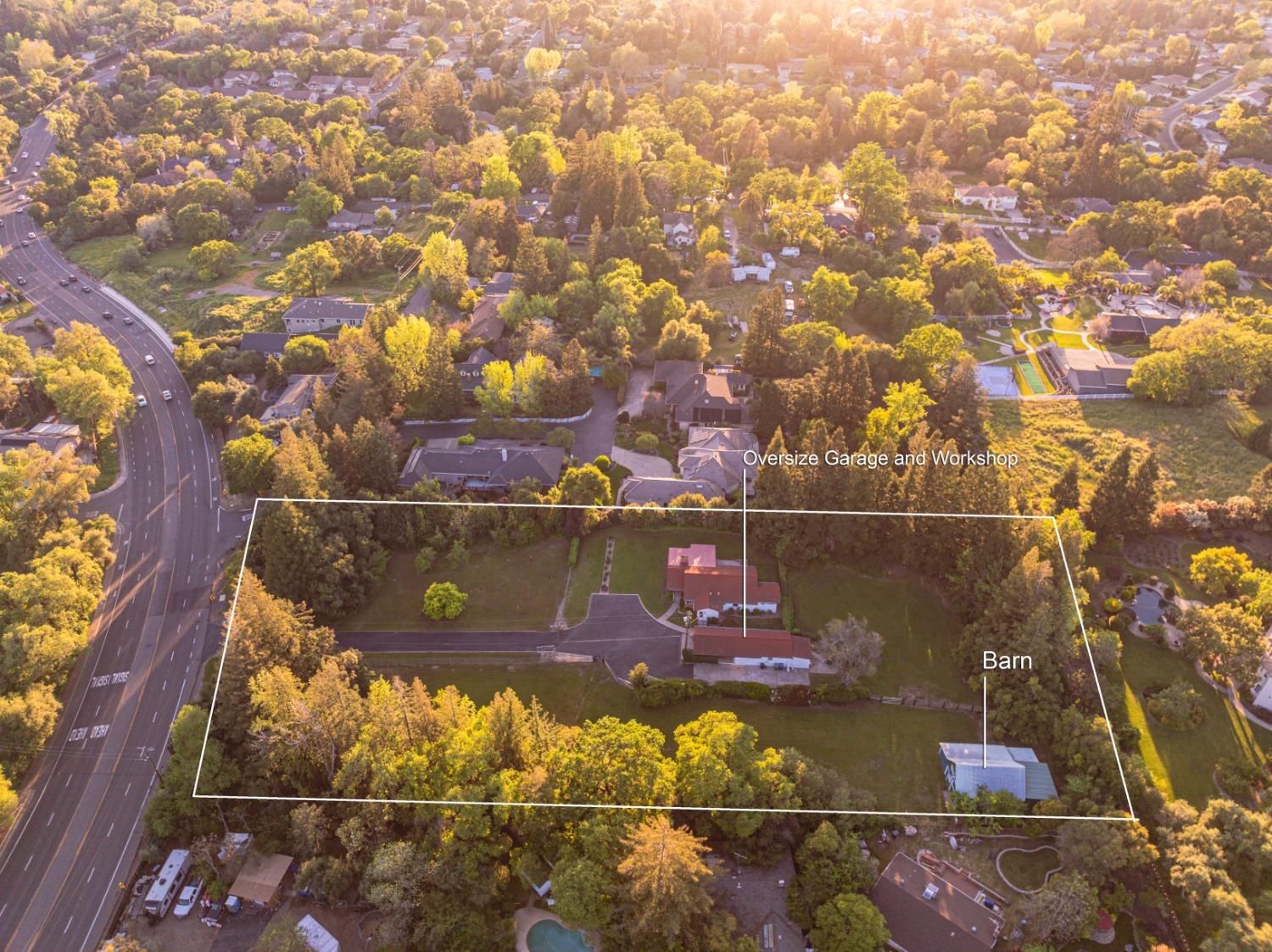 Fair Oaks Boulevard, Fair Oaks, CA, 95628-6908