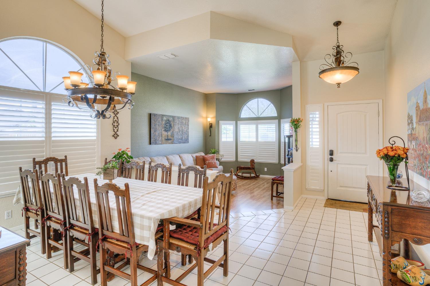 Detail Gallery Image 6 of 48 For 221 Country Club Dr, Colusa,  CA 95932 - 3 Beds | 2 Baths