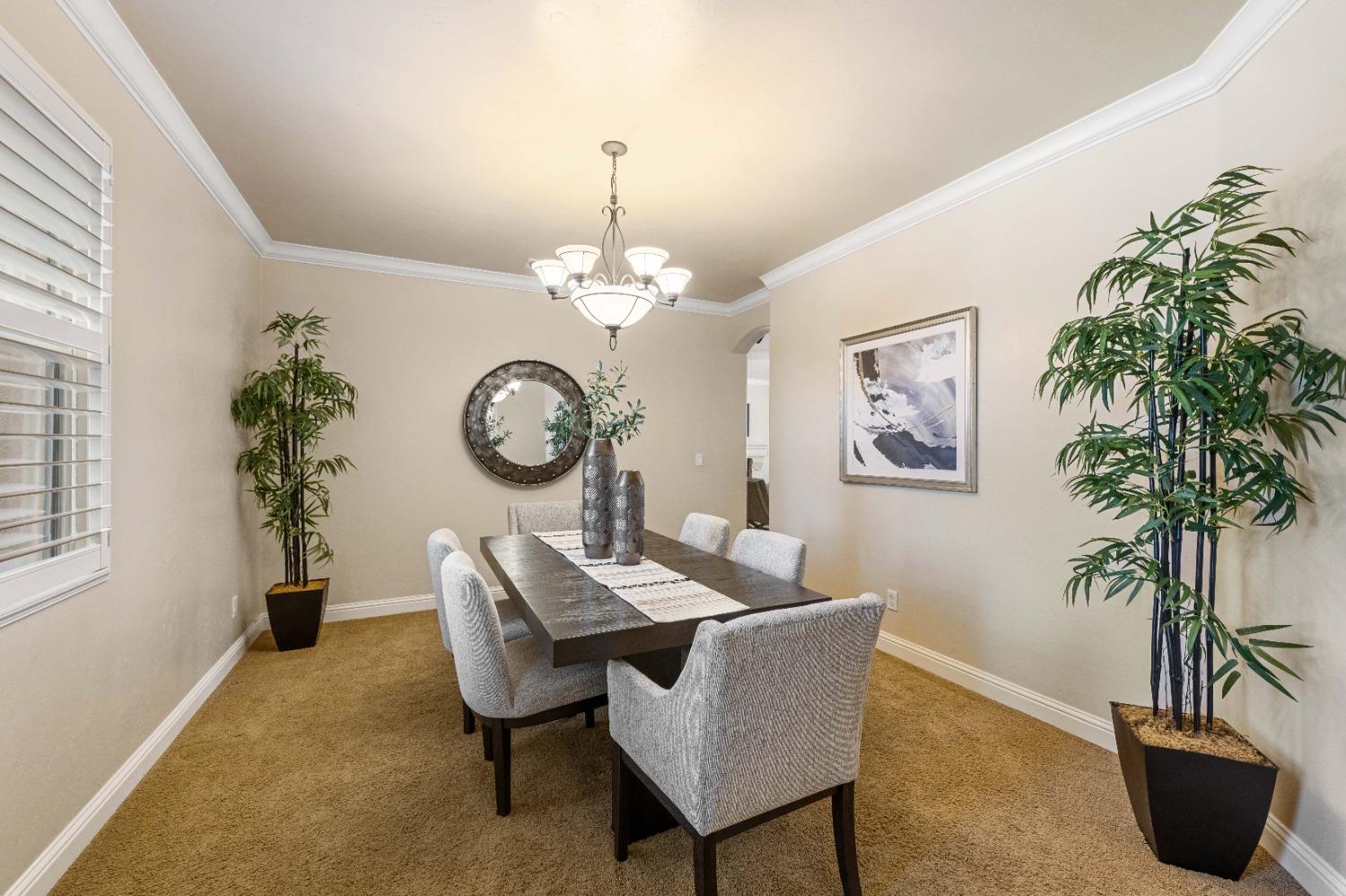 Detail Gallery Image 10 of 67 For 4730 Waterstone Dr, Roseville,  CA 95747 - 5 Beds | 4/2 Baths