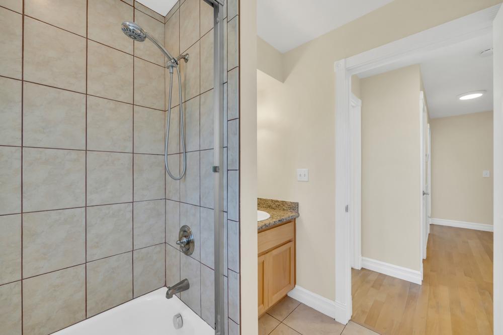 Detail Gallery Image 32 of 60 For 3226 T St, Sacramento,  CA 95816 - 3 Beds | 2/1 Baths